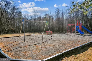 1811 Sparrow Ct, Severn, MD 21144 - Photo 25