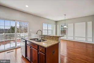 8587 Crooked Tree Ln, Laurel, MD 20724 - Photo 9