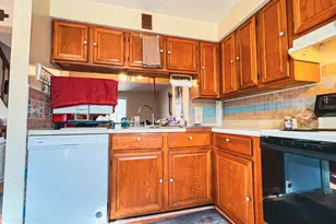 8080 Wolsey Ct, Pasadena, MD 21122 - Photo 11