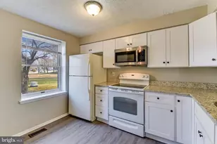 7946 Sutherland Ct, Pasadena, MD 21122 - Photo 11