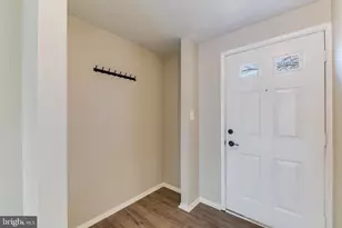 7946 Sutherland Ct, Pasadena, MD 21122 - Photo 7