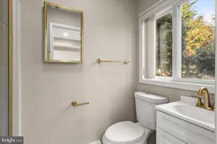 16 Wilelinor Dr, Edgewater, MD 21037 - Photo 37