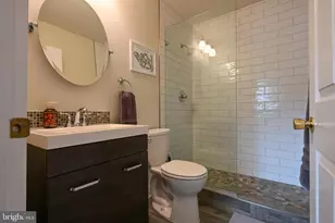 38 Harbour Heights Dr, Annapolis, MD 21401 - Photo 33