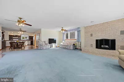 352 Riverside Drive, Pasadena, MD 21122 - Photo 9