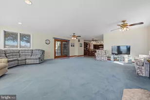 352 Riverside Dr, Pasadena, MD 21122 - Photo 7