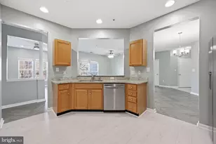 2402 Chestnut Terrace Ct, Odenton, MD 21113 - Photo 5