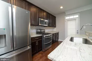 102 Vanguard Ln, Annapolis, MD 21401 - Photo 7