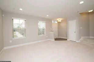102 Vanguard Ln, Annapolis, MD 21401 - Photo 3