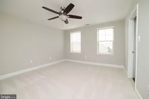 102 Vanguard Ln, Annapolis, MD 21401 - Photo 17
