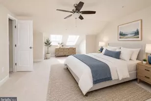 102 Vanguard Ln, Annapolis, MD 21401 - Photo 11