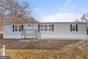 402 Boones Dr, Lothian, MD 20711 - Photo 3
