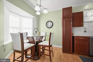 2426 Lizbec Ct, Crofton, MD 21114 - Photo 3