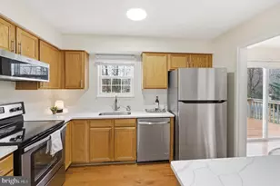 807 Eastern Point Rd, Annapolis, MD 21401 - Photo 13