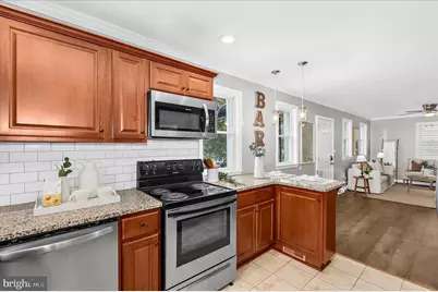 10 Glen Oak Lane NW, Glen Burnie, MD 21061 - Photo 15