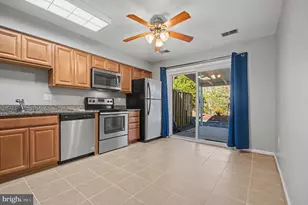 934 Riversedge Cir, Annapolis, MD 21401 - Photo 7