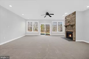 614 N Shore Dr, Glen Burnie, MD 21060 - Photo 29