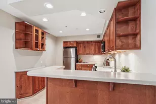 2704 Summerview Way, Annapolis, MD 21401 - Photo 7