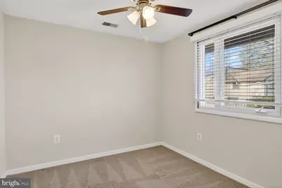 592 Glen Court, Glen Burnie, MD 21061 - Photo 17