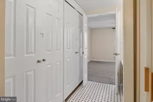 592 Glen Ct, Glen Burnie, MD 21061 - Photo 11