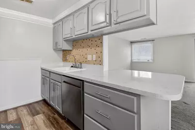 592 Glen Court, Glen Burnie, MD 21061 - Photo 9