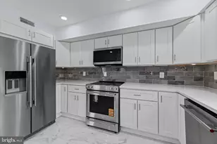 8424 Smallwood Ct, Pasadena, MD 21122 - Photo 17
