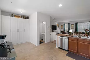 7510 Resch Loop, Glen Burnie, MD 21061 - Photo 5