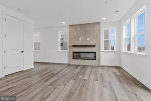 5725 Howard Dr, Glen Burnie, MD 21061 - Photo 9