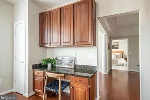 8605 Wandering Fox Trail, Odenton, MD 21113 - Photo 9