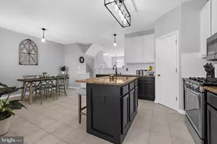 833 Patuxent Run Cir, Odenton, MD 21113 - Photo 23