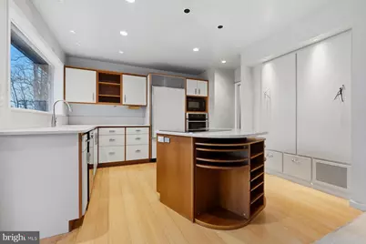 143 E Lake Drive, Annapolis, MD 21403 - Photo 13