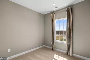 100 Bethlehem Pl, Brooklyn, MD 21225 - Photo 21