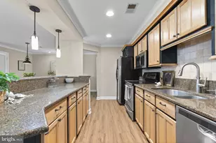 633 Admiral Dr, Annapolis, MD 21401 - Photo 9