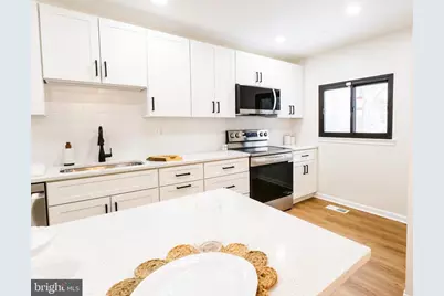 545 Crestpark Drive, Glen Burnie, MD 21061 - Photo 9