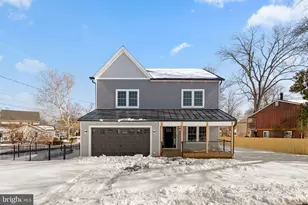 301 Oakwood Rd, Edgewater, MD 21037 - Photo 1