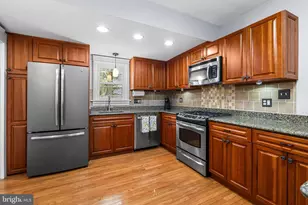 526 Hawthorne Rd, Linthicum Heights, MD 21090 - Photo 9