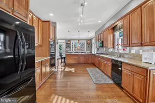 764 N Riverside Dr, Crownsville, MD 21032 - Photo 37