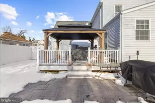 851 N Shore Dr, Glen Burnie, MD 21060 - Photo 43