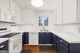 851 N Shore Dr, Glen Burnie, MD 21060 - Photo 17