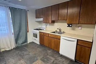 633 New Jersey Ave NE, Glen Burnie, MD 21060 - Photo 11