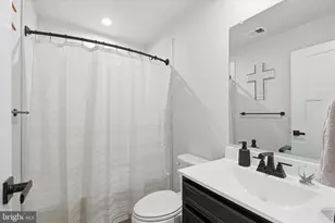 7810 Yona Ct, Glen Burnie, MD 21060 - Photo 9