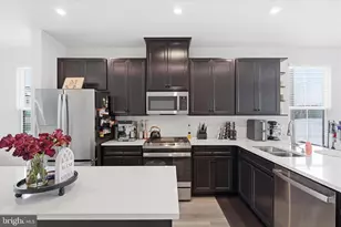 7810 Yona Ct, Glen Burnie, MD 21060 - Photo 11