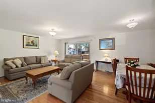 8556 Kim Marie Ct, Pasadena, MD 21122 - Photo 9