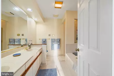 2702 Summerview Way #303, Annapolis, MD 21401 - Photo 15