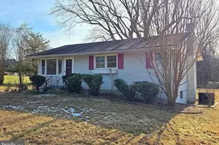 6125 Fishers Station Rd, Lothian, MD 20711 - Photo 3