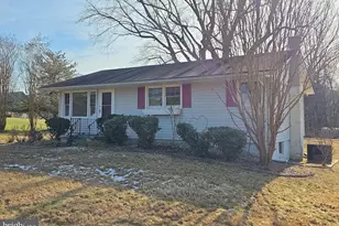 6125 Fishers Station Rd, Lothian, MD 20711 - Photo 3