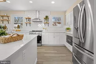 1402 Valley Creek Rd, Severn, MD 21144 - Photo 7