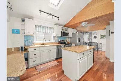 8138 Forest Glen Drive, Pasadena, MD 21122 - Photo 11