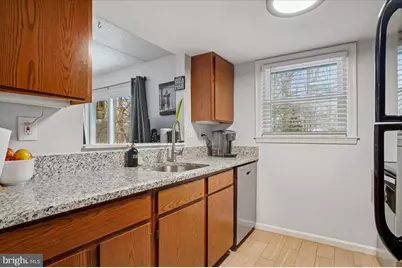 656 Newbridge Court #4-656, Arnold, MD 21012 - Photo 5