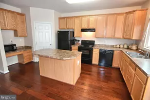 1029 Ironwood Ln, Hanover, MD 21076 - Photo 9