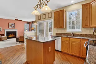 2806 Erna Ct, Crofton, MD 21114 - Photo 11